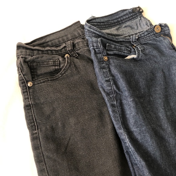 (FREE w/ $25 purchase) Forever 21 jean bundle - Picture 2 of 16